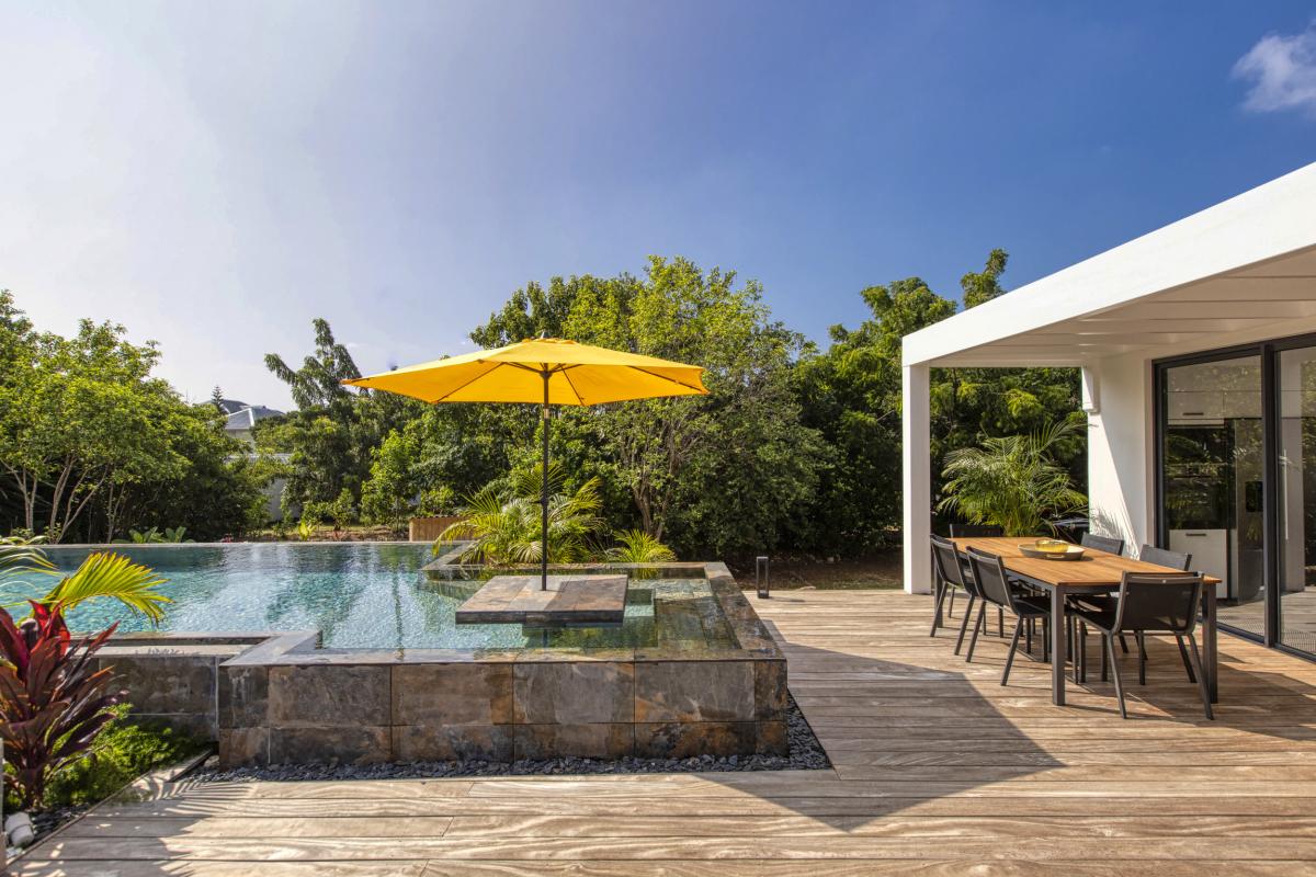 Location villa Saint Martin Terres Basses - Villa 2 chambres 4 personnes - piscine - jardin tropical - 2700m de la plage de Baie Rouge (6)